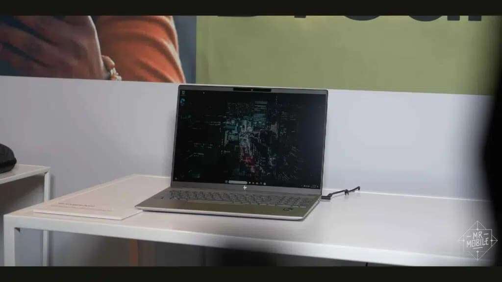 HP Spectre Foldable Laptop Price in India: HP à¤¨à¥‡ à¤…à¤­à¥€ à¤«à¥‹à¤²à¥�à¤¡à¥‡à¤¬à¤² à¤¸à¥�à¤•à¥�à¤°à¥€à¤¨ à¤µà¤¾à¤²à¤¾ à¤²à¥ˆà¤ªà¤Ÿà¥‰à¤ª à¤ªà¥‡à¤¶ à¤•à¤¿à¤¯à¤¾ à¤¹à¥ˆ, à¤œà¤¾à¤¨à¥‡à¤‚ à¤ªà¥‚à¤°à¥€ à¤œà¤¾à¤¨à¤•à¤¾à¤°à¥€